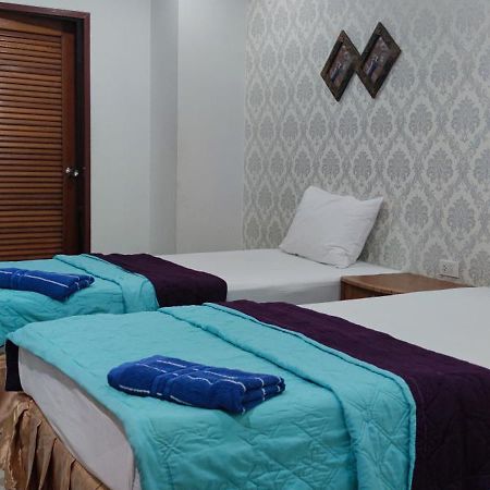 G&B Guesthouse Patong Exterior photo
