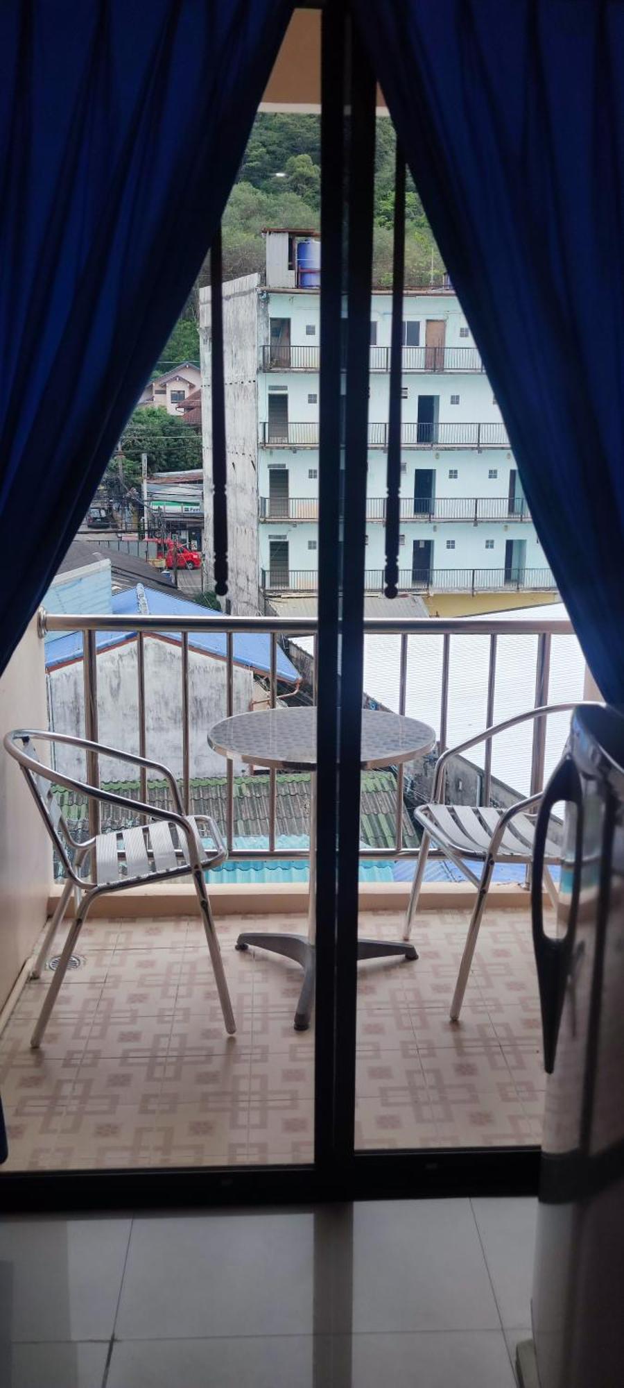 G&B Guesthouse Patong Exterior photo